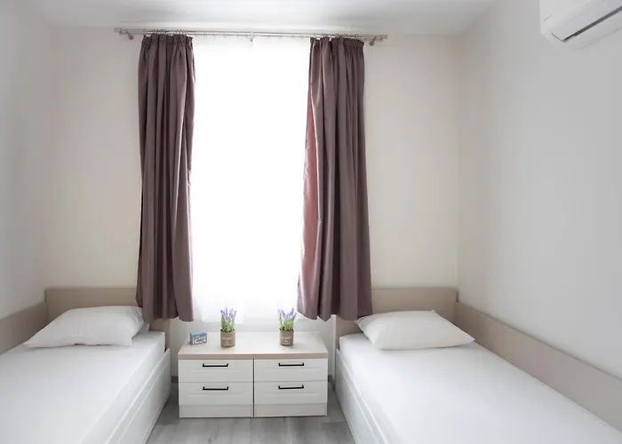 Апартаменты за гости стела *